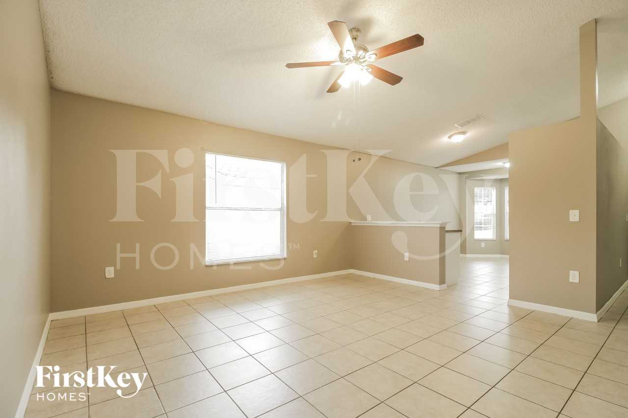 7560 Groveoak Dr - Photo 3 of 16