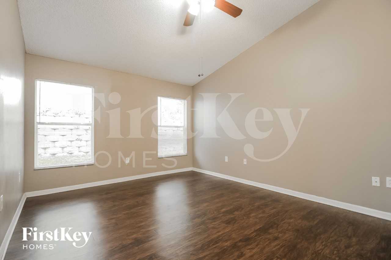 7560 Groveoak Dr - Photo 7 of 16