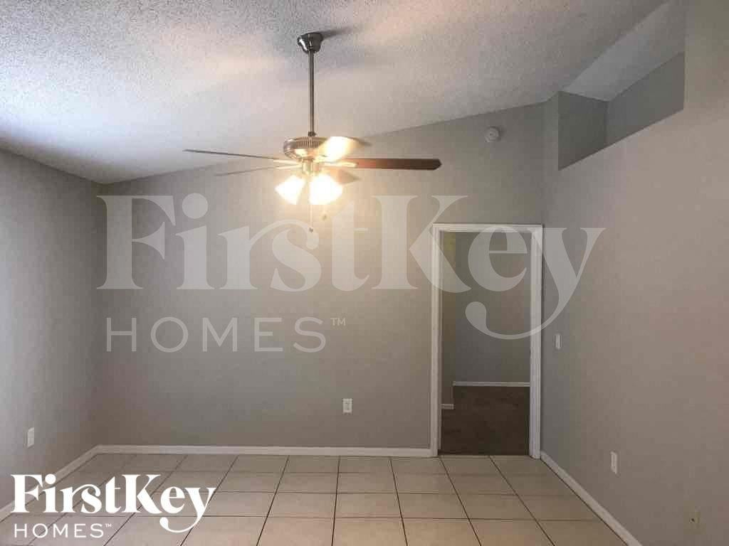 7424 Little Pond Ct - Photo 2 of 13
