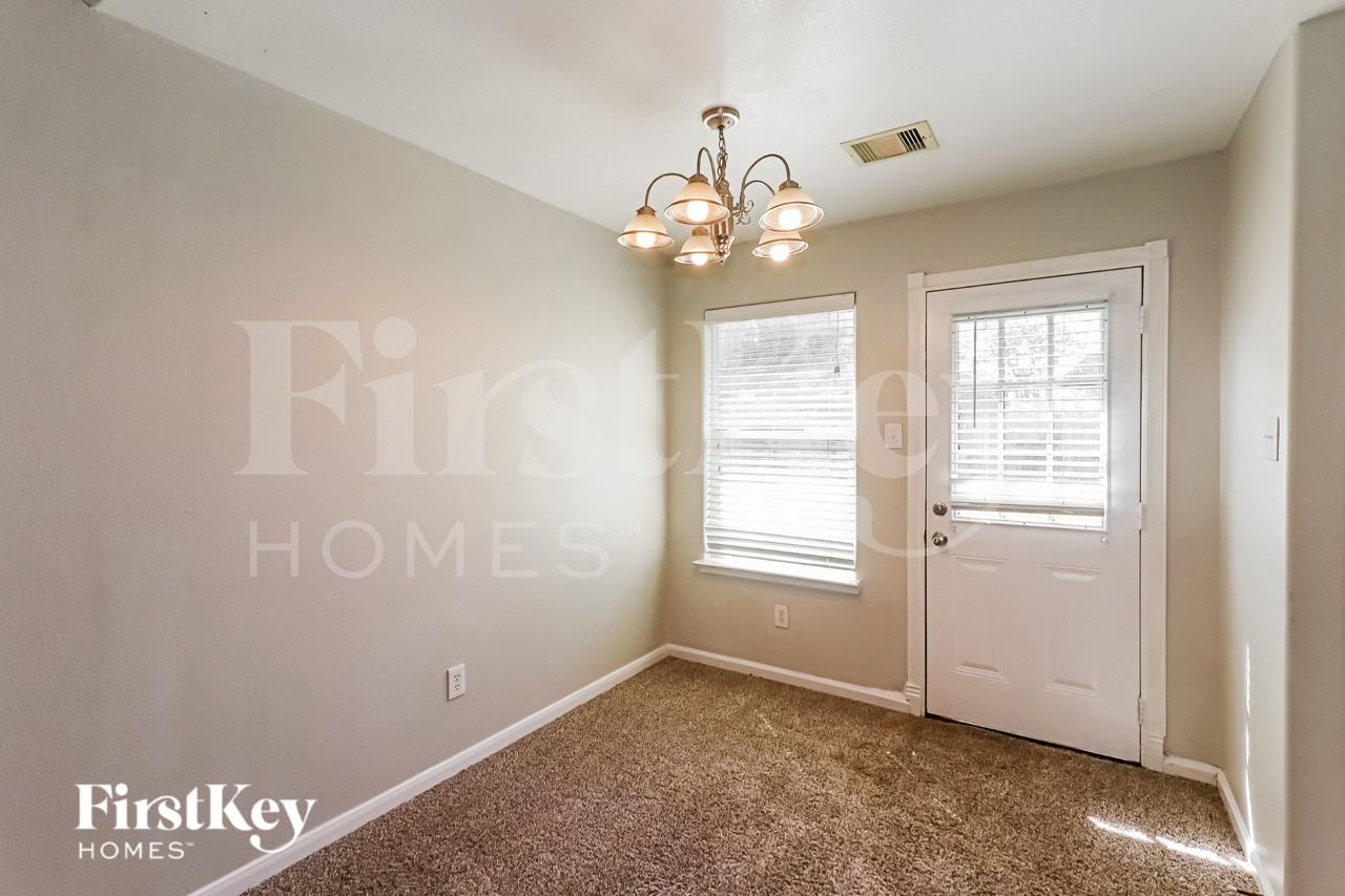 7006 Dawn Bloom Ln - Photo 5 of 19
