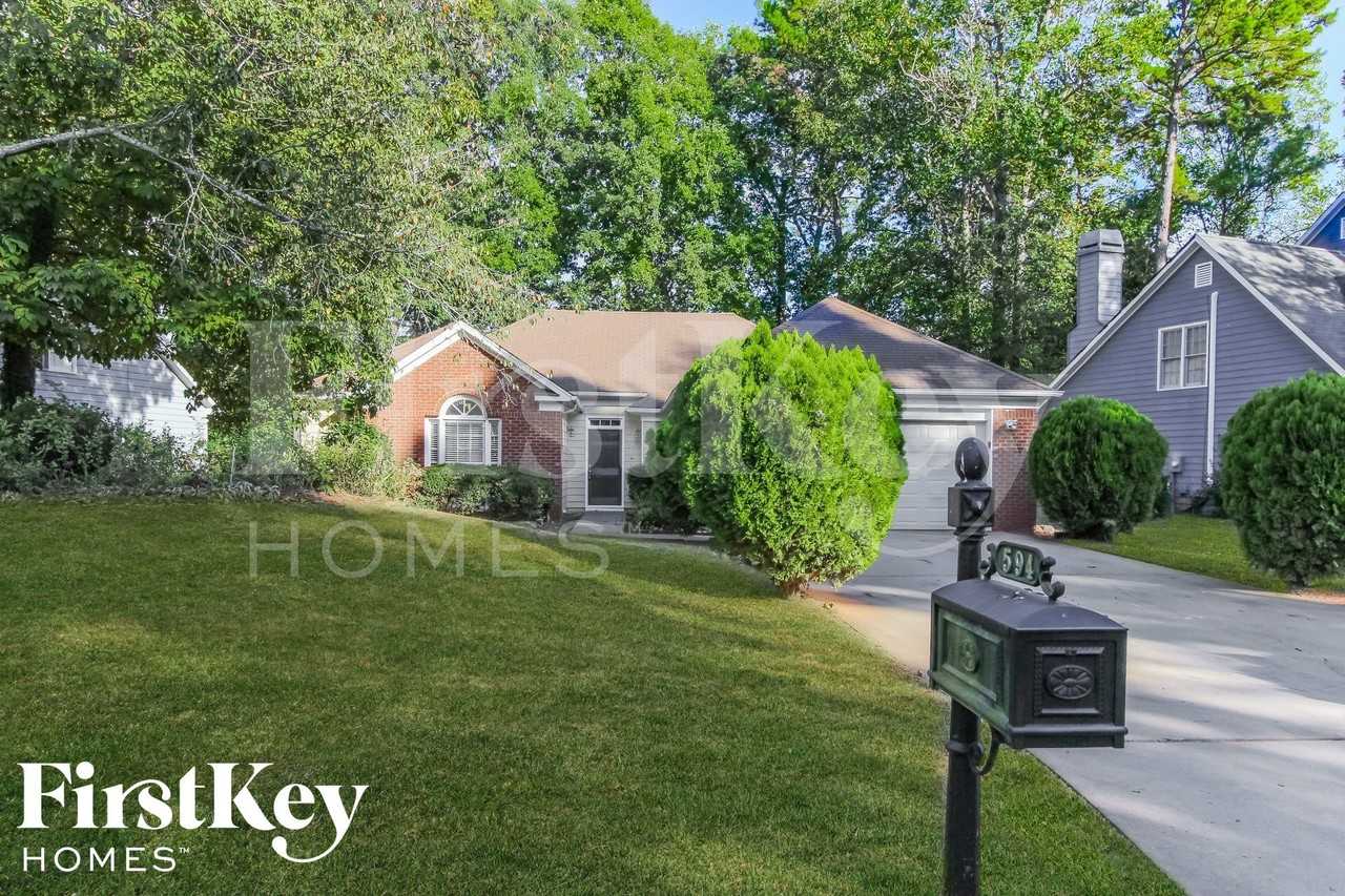 594 Fortune Ridge Rd - Photo 3 of 15