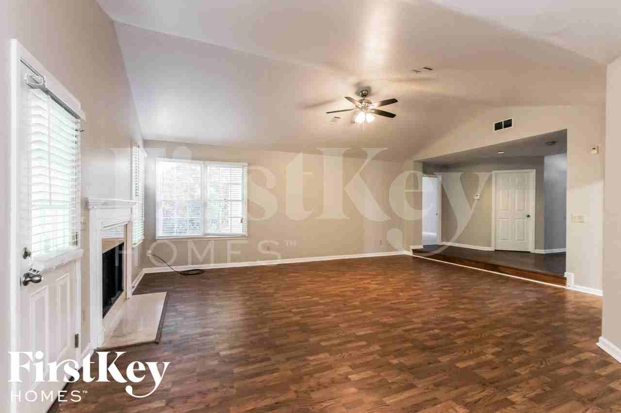 594 Fortune Ridge Rd - Photo 5 of 15