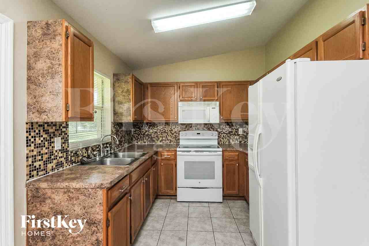 449 Red Hawk Loop - Photo 5 of 16
