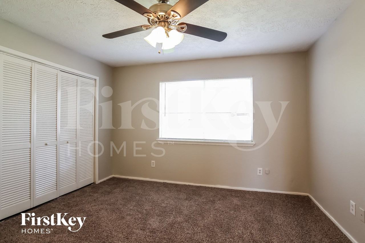 4118 Pinebridge Ln - Photo 7 of 14