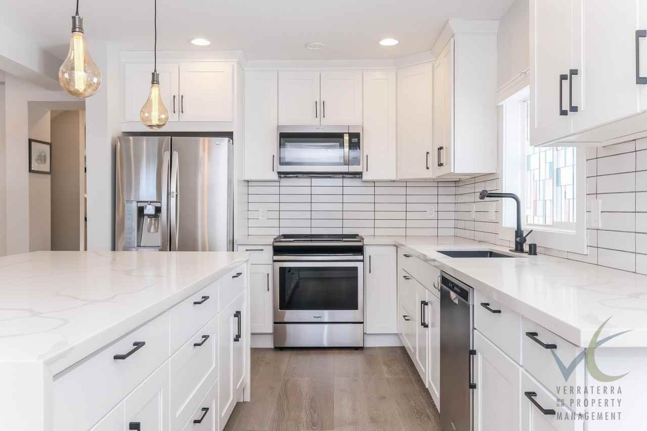 4034 Letitia Ave S - Photo 5 of 16