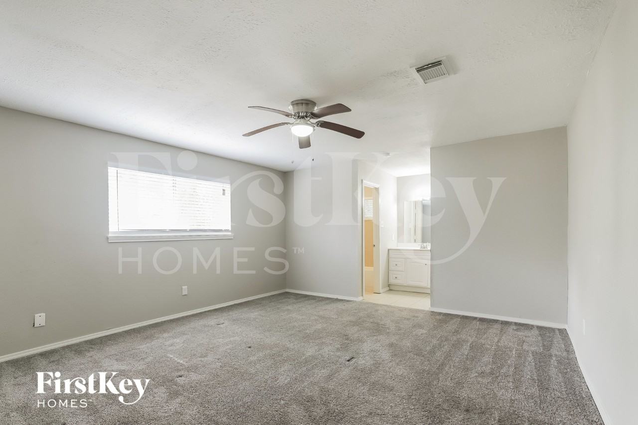3607 Dawnwood Dr - Photo 7 of 16