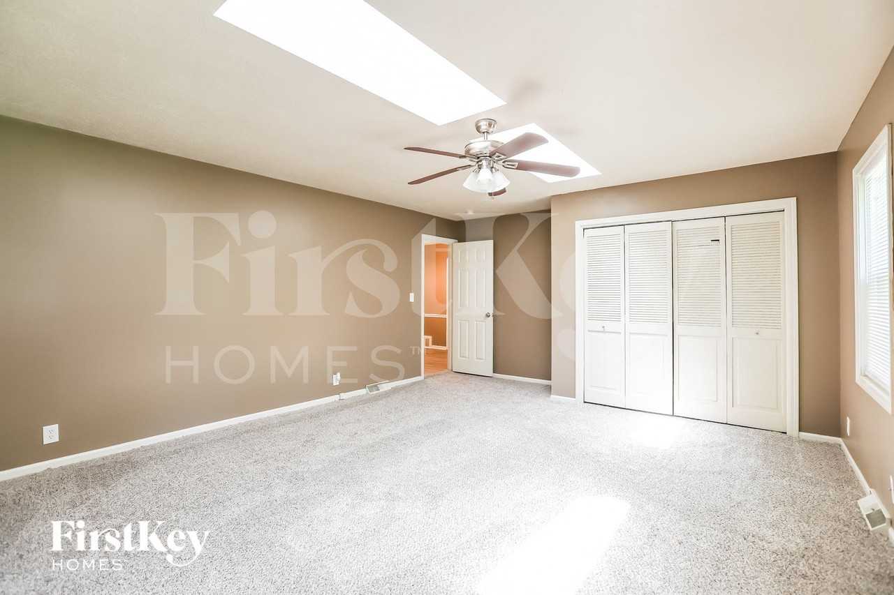 3419 S Home Ave - Photo 3 of 14