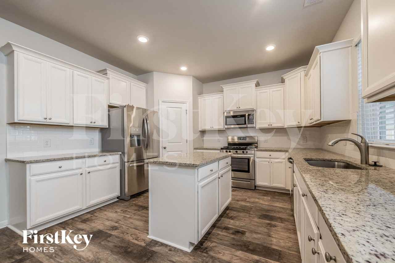272 Witch Hazel St - Photo 6 of 15