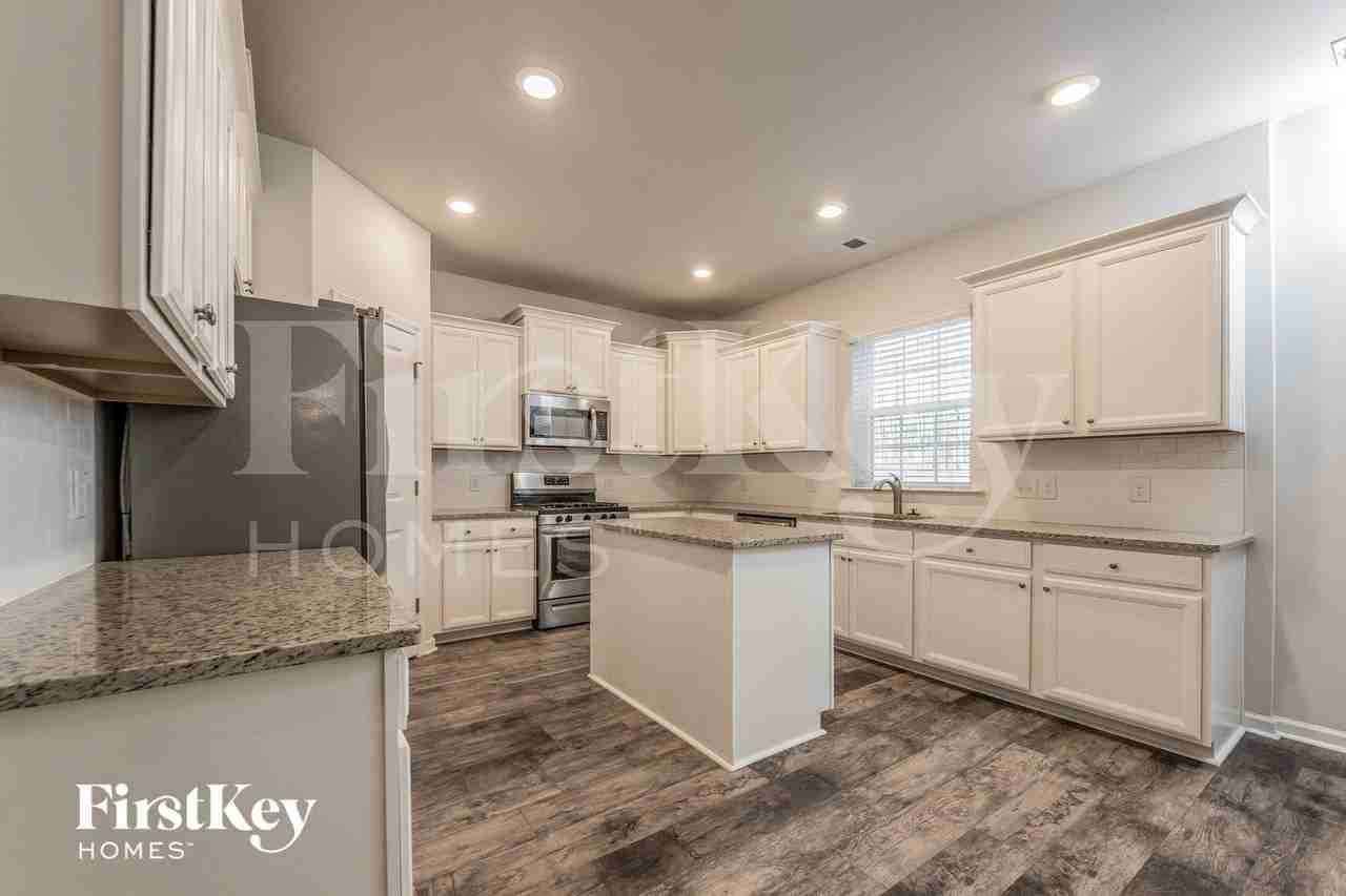 272 Witch Hazel St - Photo 7 of 15