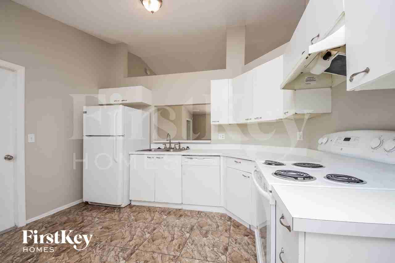 2412 Quail Cove Ct - Photo 6 of 16