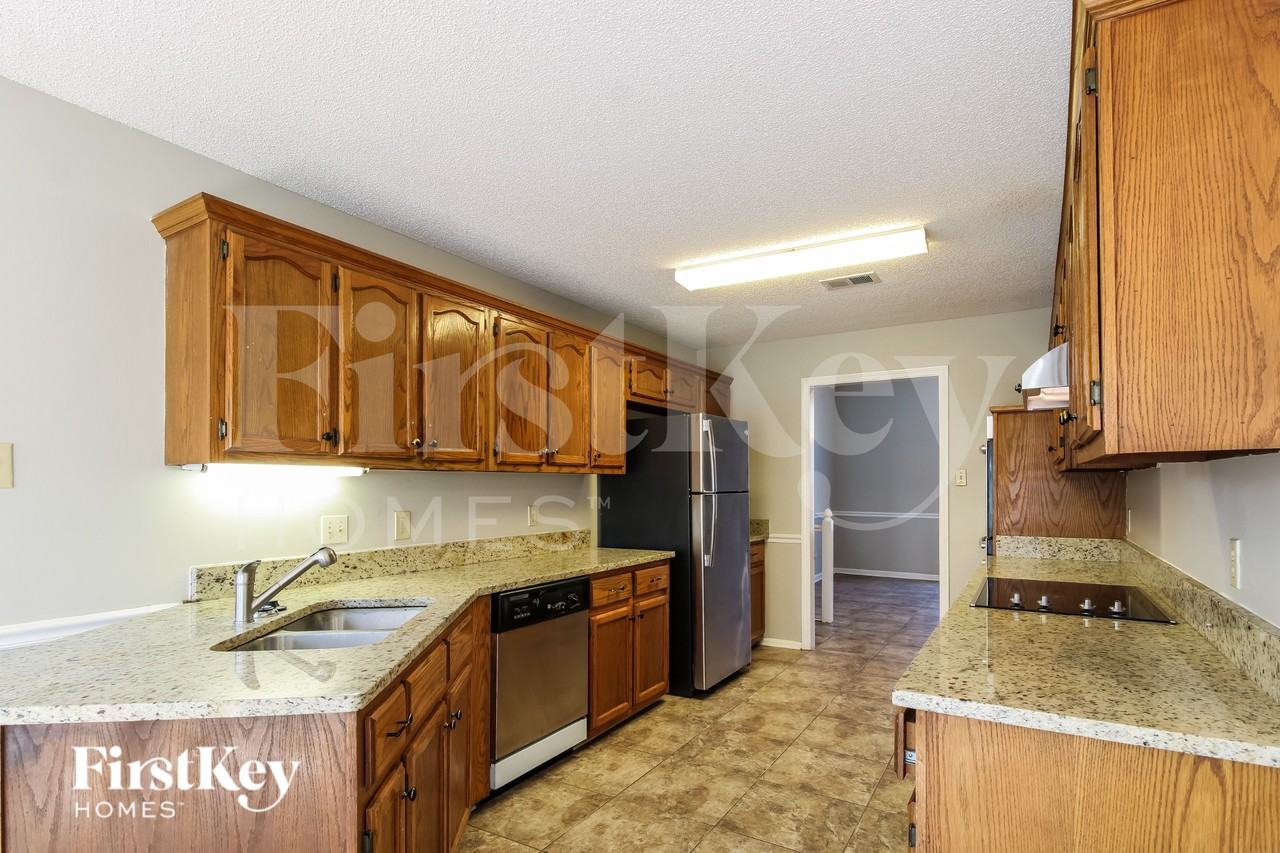 2084 Littlemore Dr - Photo 7 of 19