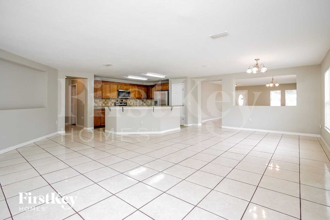 1932 Michigan Ct - Photo 4 of 19