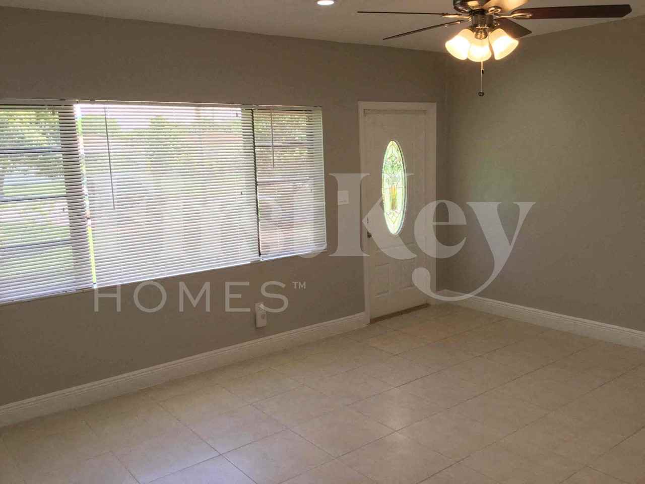 1761 Ne 170th St - Photo 2 of 21
