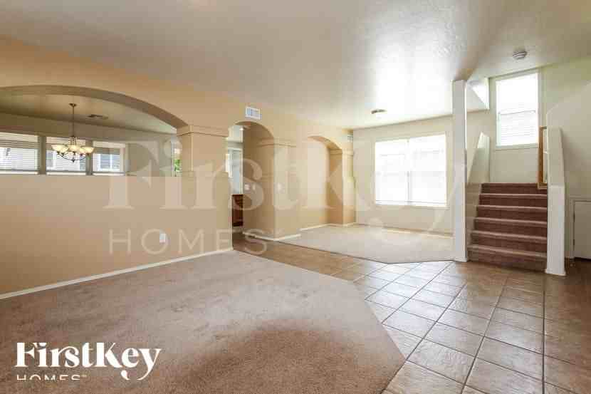 17173 W Post Dr - Photo 2 of 15