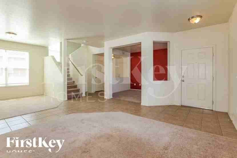 17173 W Post Dr - Photo 3 of 15