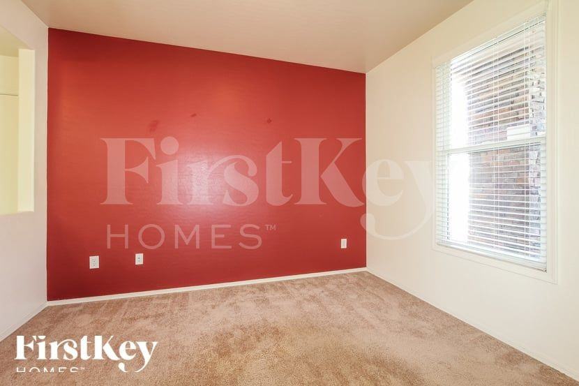 17173 W Post Dr - Photo 7 of 15