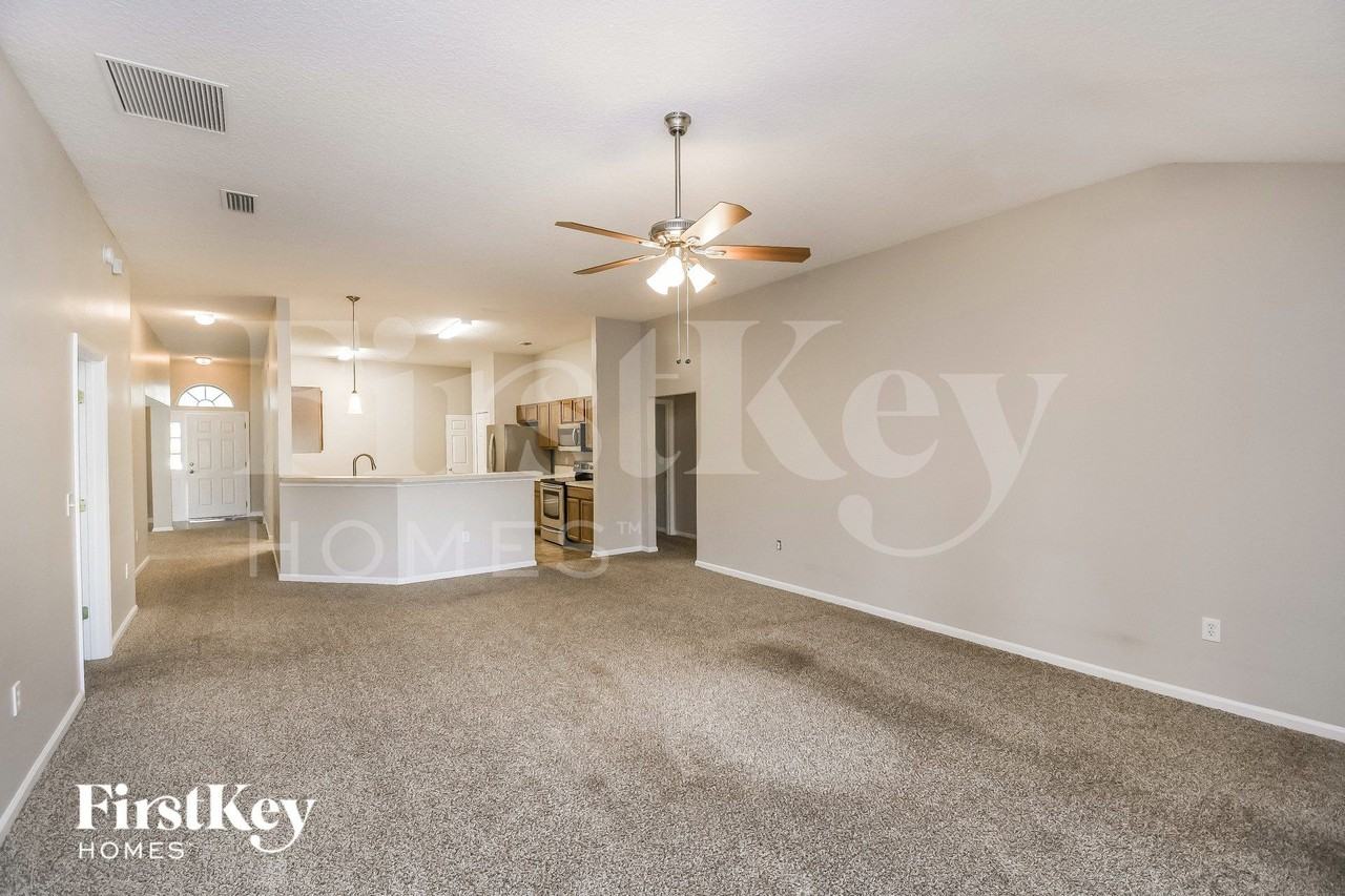 13772 Fish Eagle Dr W - Photo 4 of 15