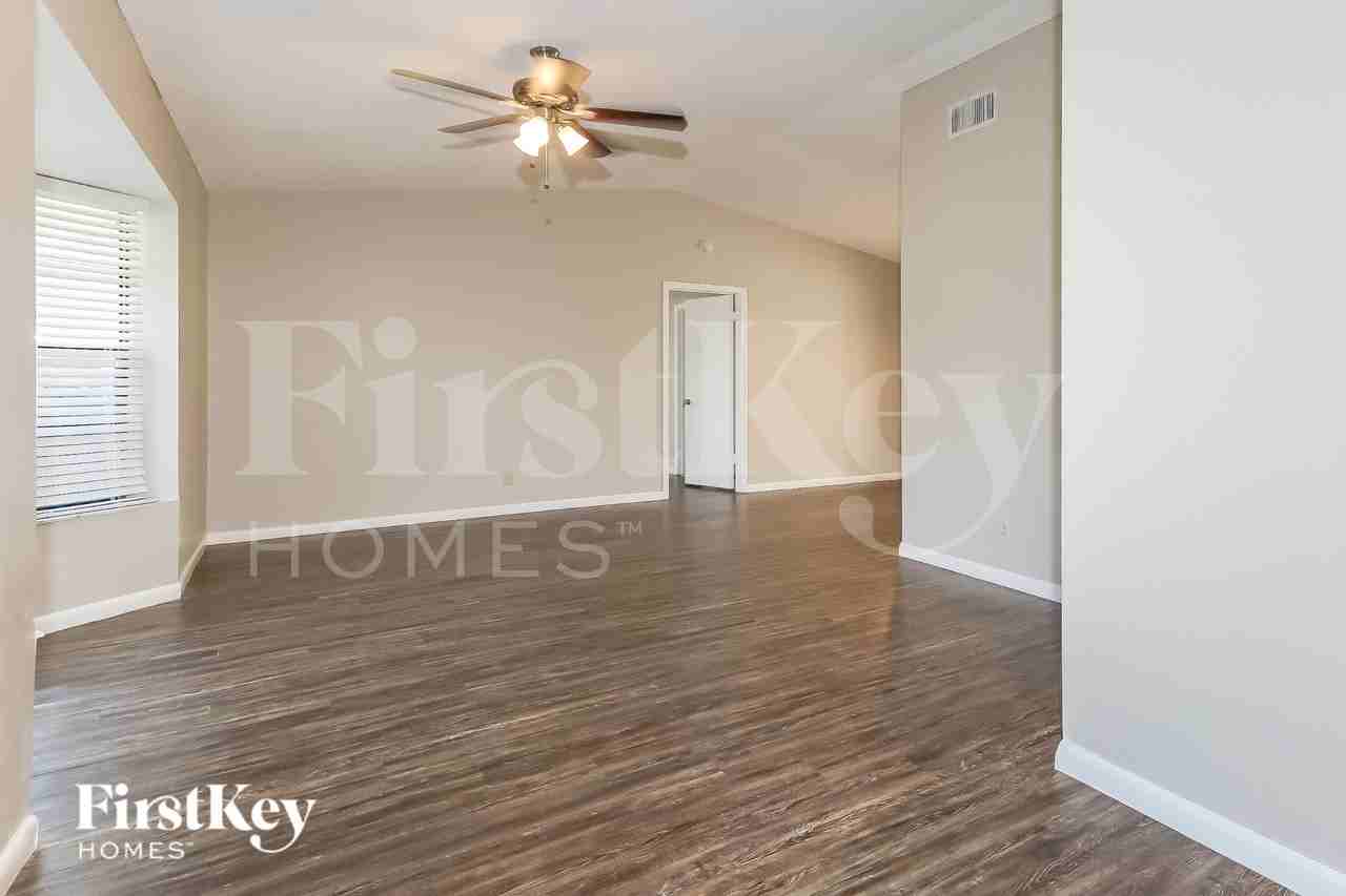 11646 Anhinga Dr - Photo 6 of 18