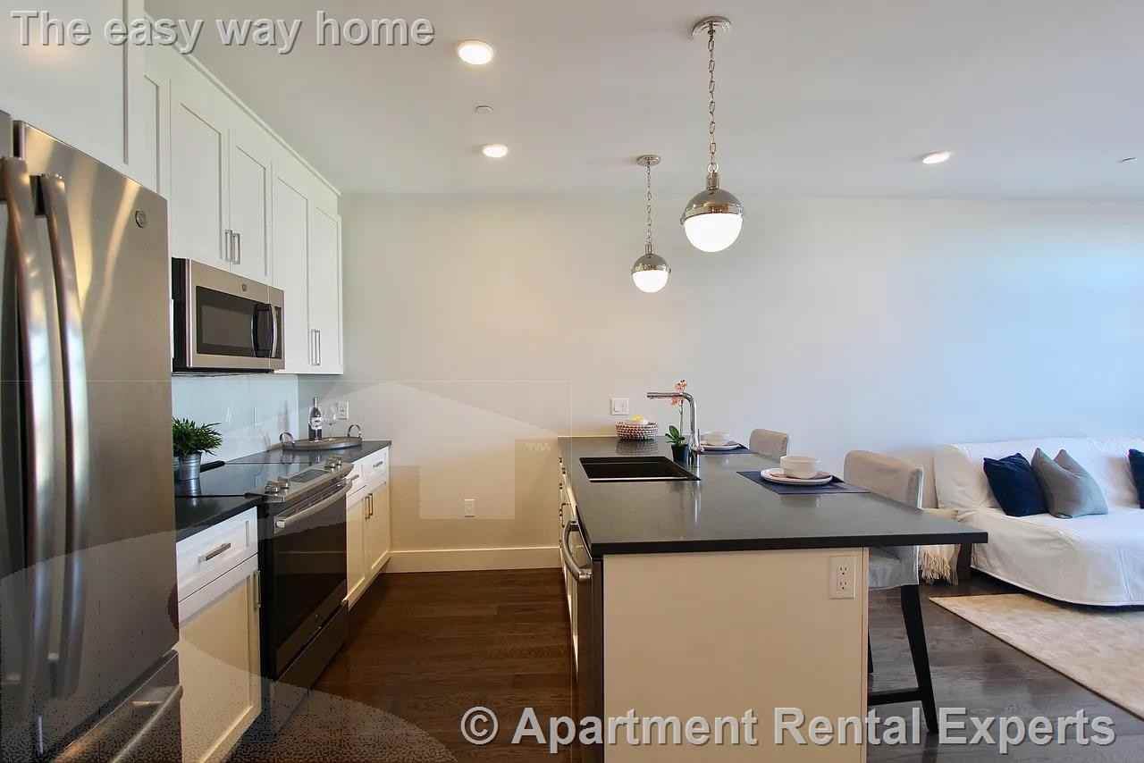 434 Mcgrath Hwy #412 - Photo 3 of 6