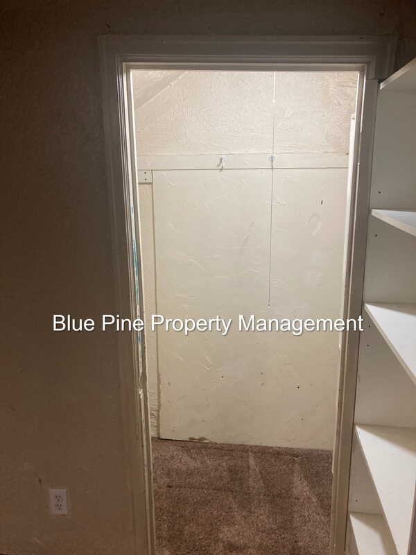 440 Walnut St #7 - Photo 3 of 4