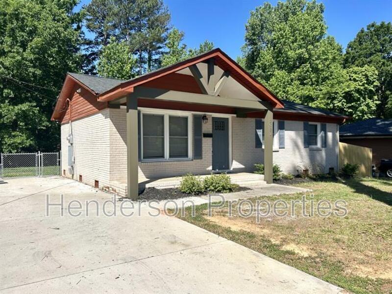 3932 Slagle Dr - Photo 2 of 19