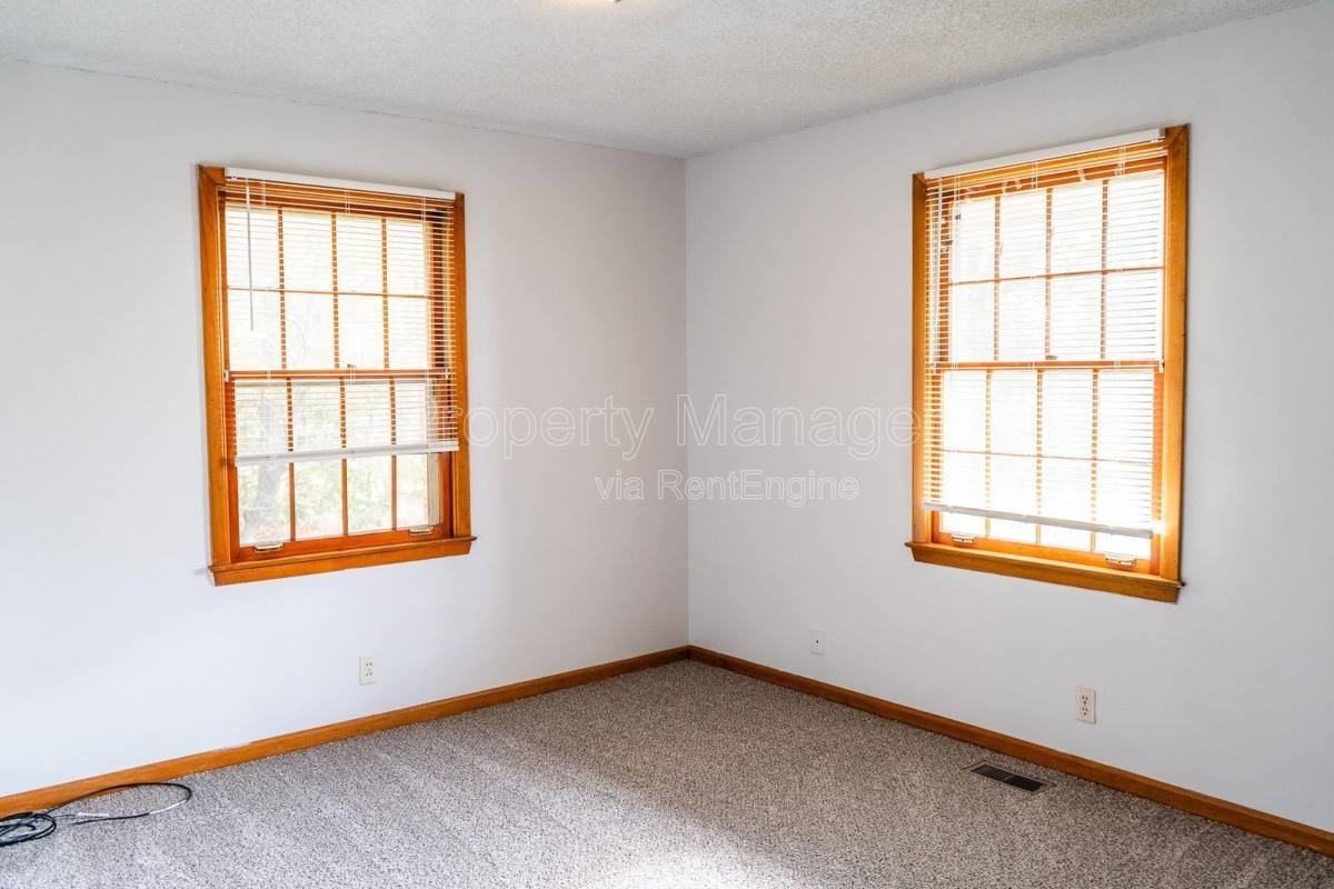 4225 Buffat Mill Rd - Photo 4 of 10