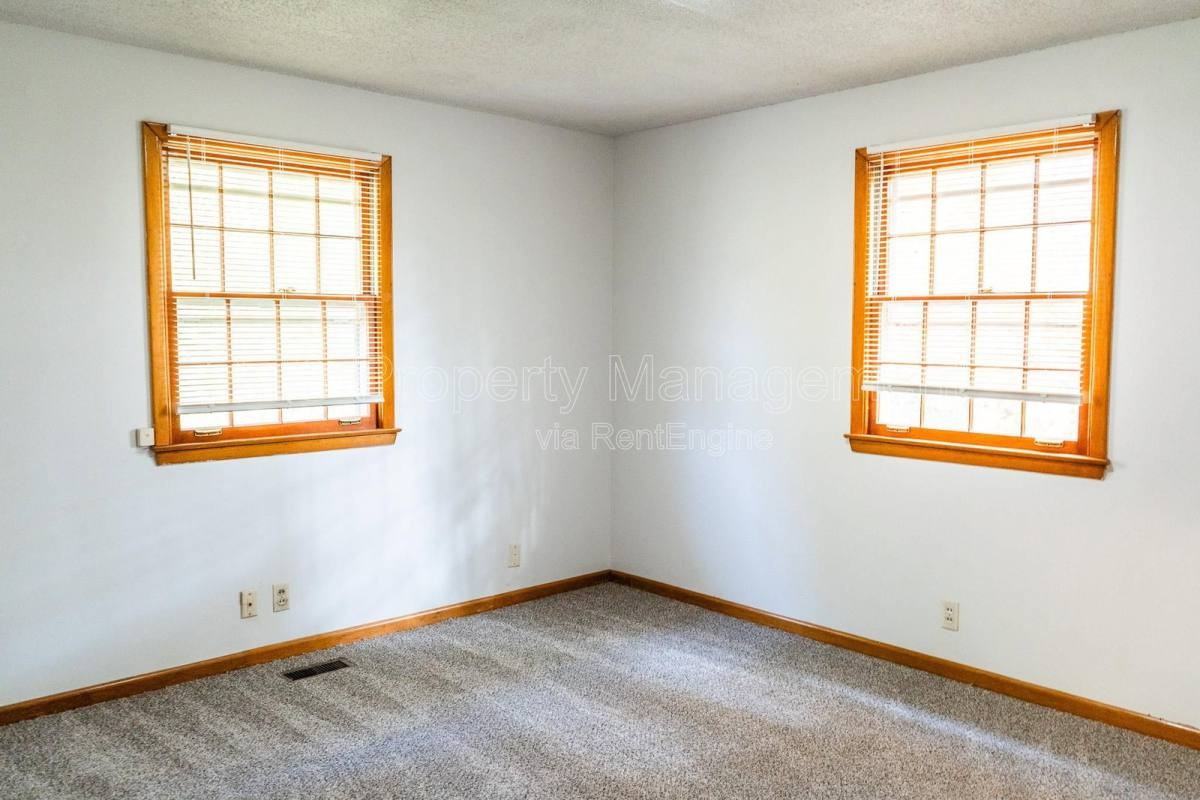 4225 Buffat Mill Rd - Photo 6 of 10