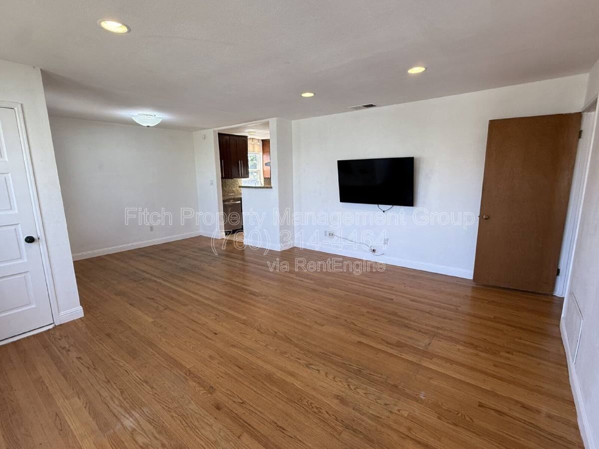 6241 Stewart St - Photo 2 of 10