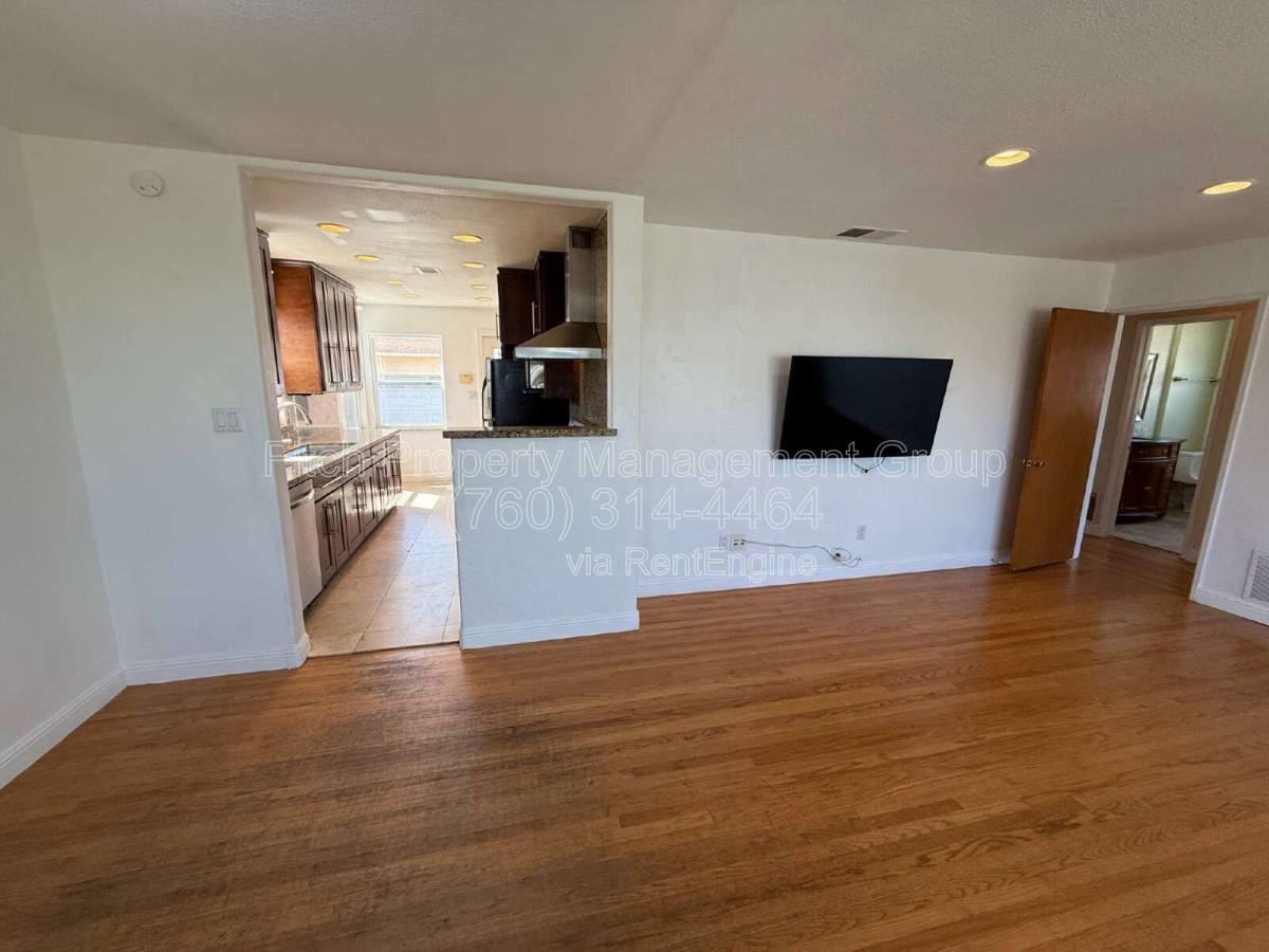 6241 Stewart St - Photo 3 of 10