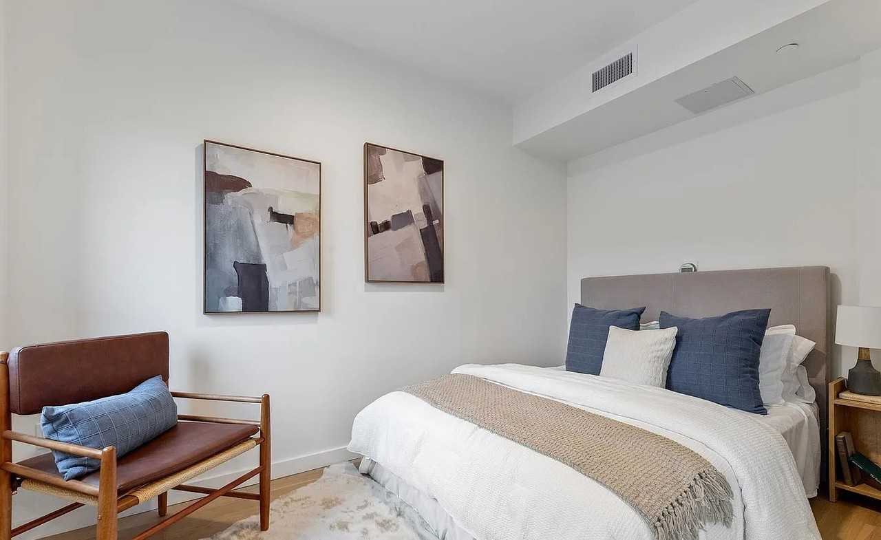 1201 Sutter St - Photo 2 of 7