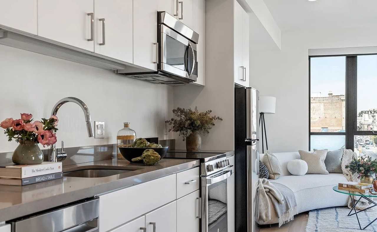 1201 Sutter St - Photo 6 of 7
