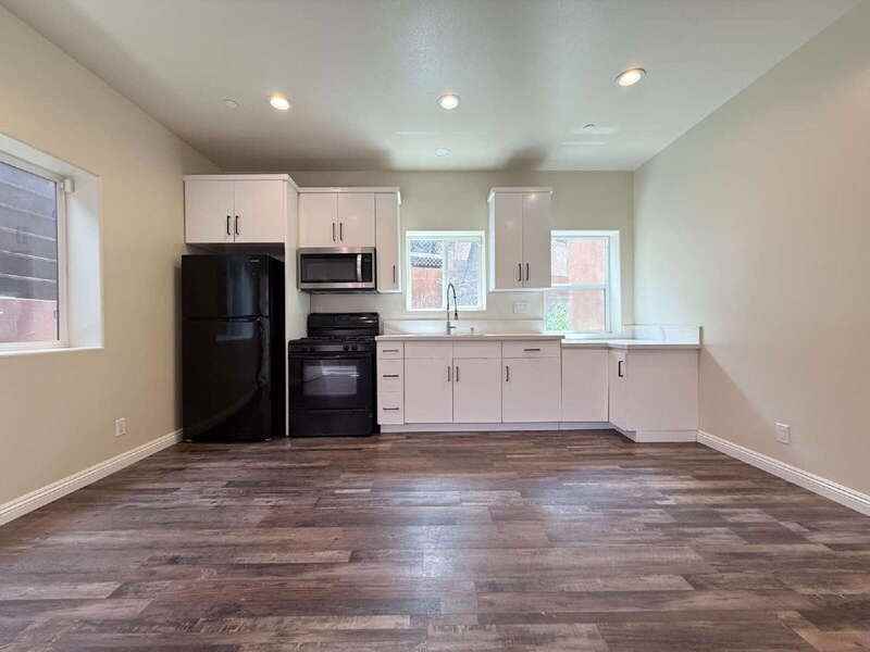 3258 1/2 Dundas St #CA - Photo 2 of 23