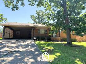 4700 N Locust St - Photo 1 of 1