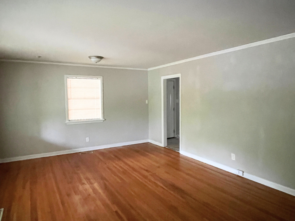 4700 N Locust St - Photo 7 of 20