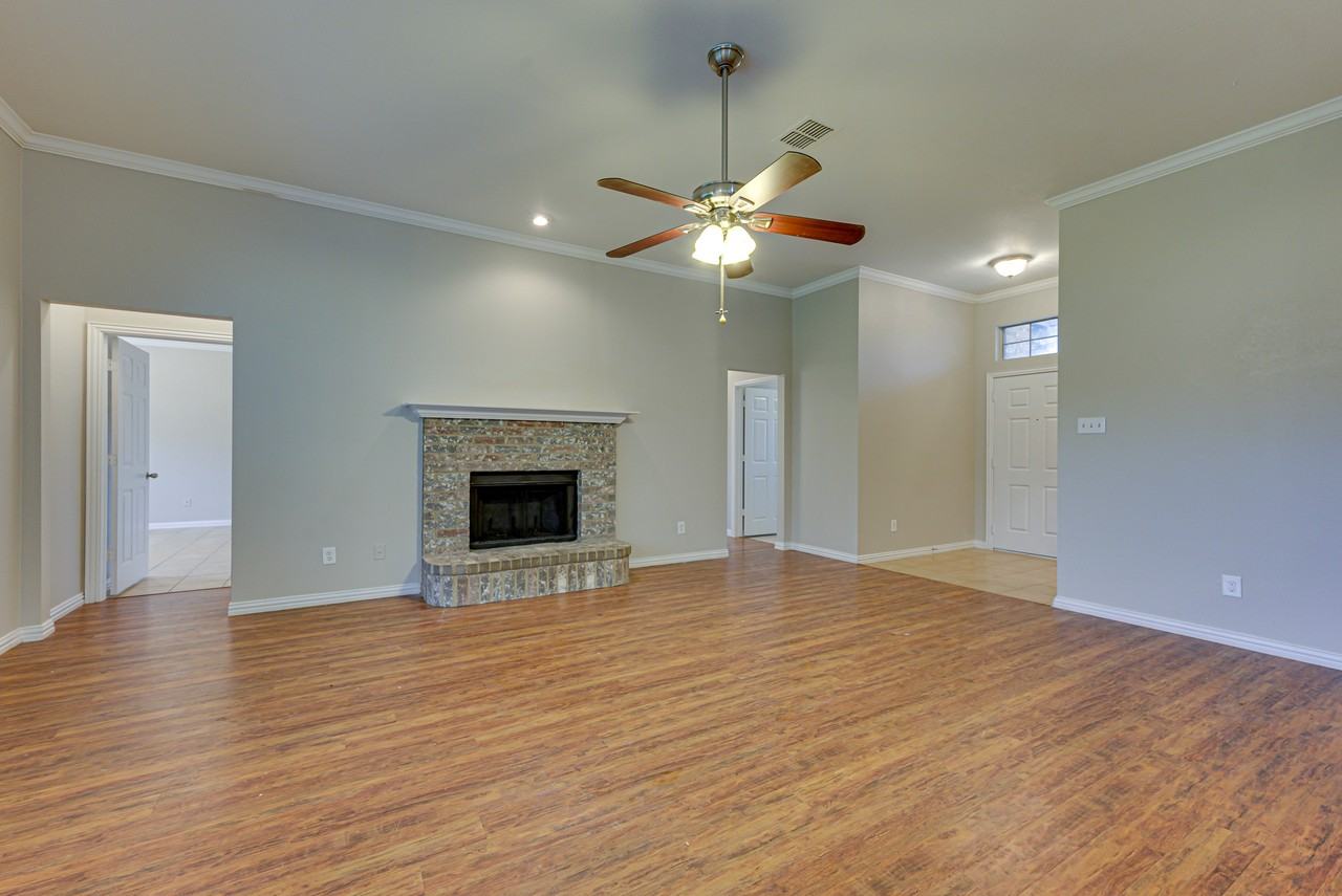 102 Paloma Cir - Photo 6 of 34