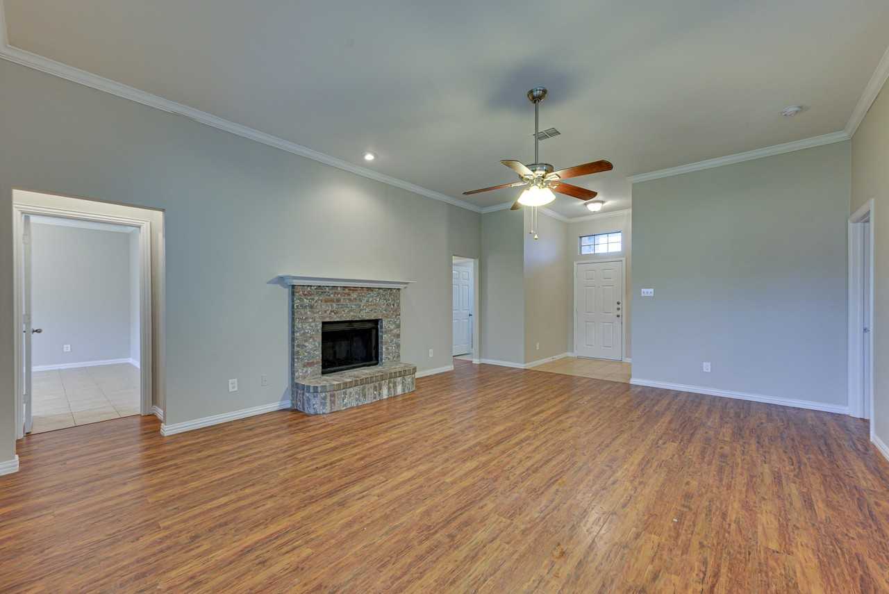 102 Paloma Cir - Photo 7 of 34