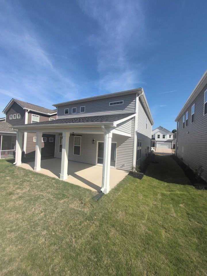 1049 Nadine Way - Photo 4 of 20