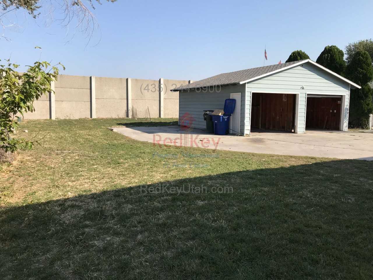 4481 Sw - Photo 2 of 4