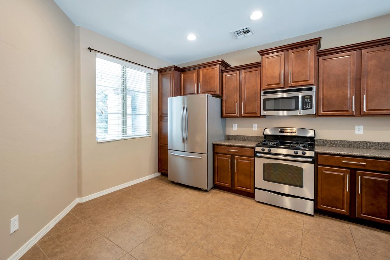 274 W Sweet Shrub Ave - Photo 7 of 25
