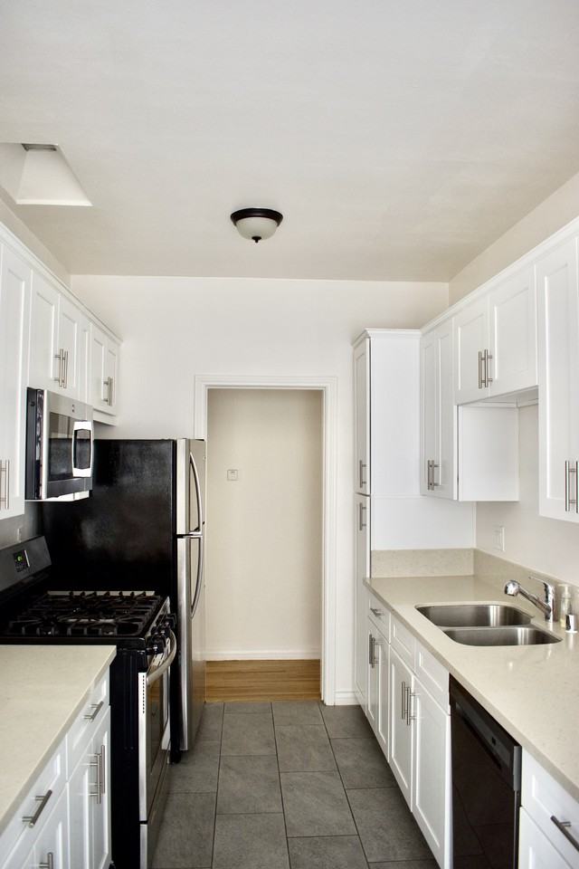 336 N Ogden Dr - Photo 5 of 19