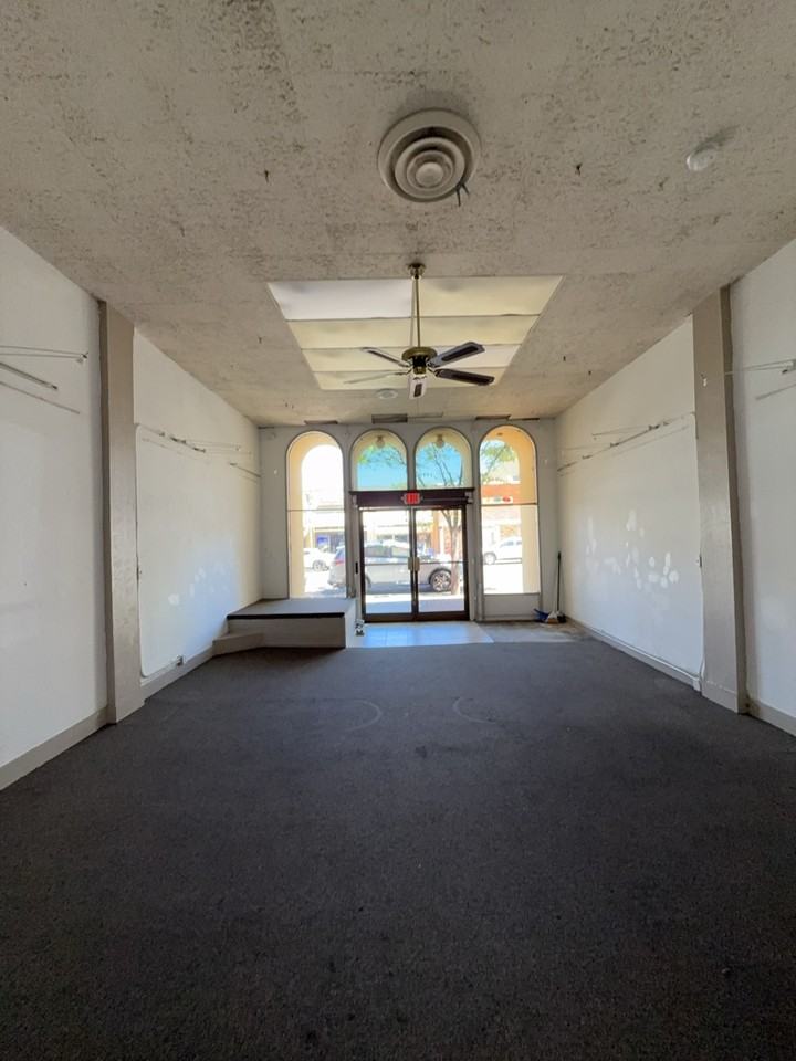 325 N Main St - Photo 2 of 14