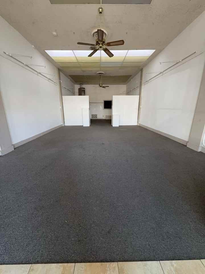 325 N Main St - Photo 3 of 14