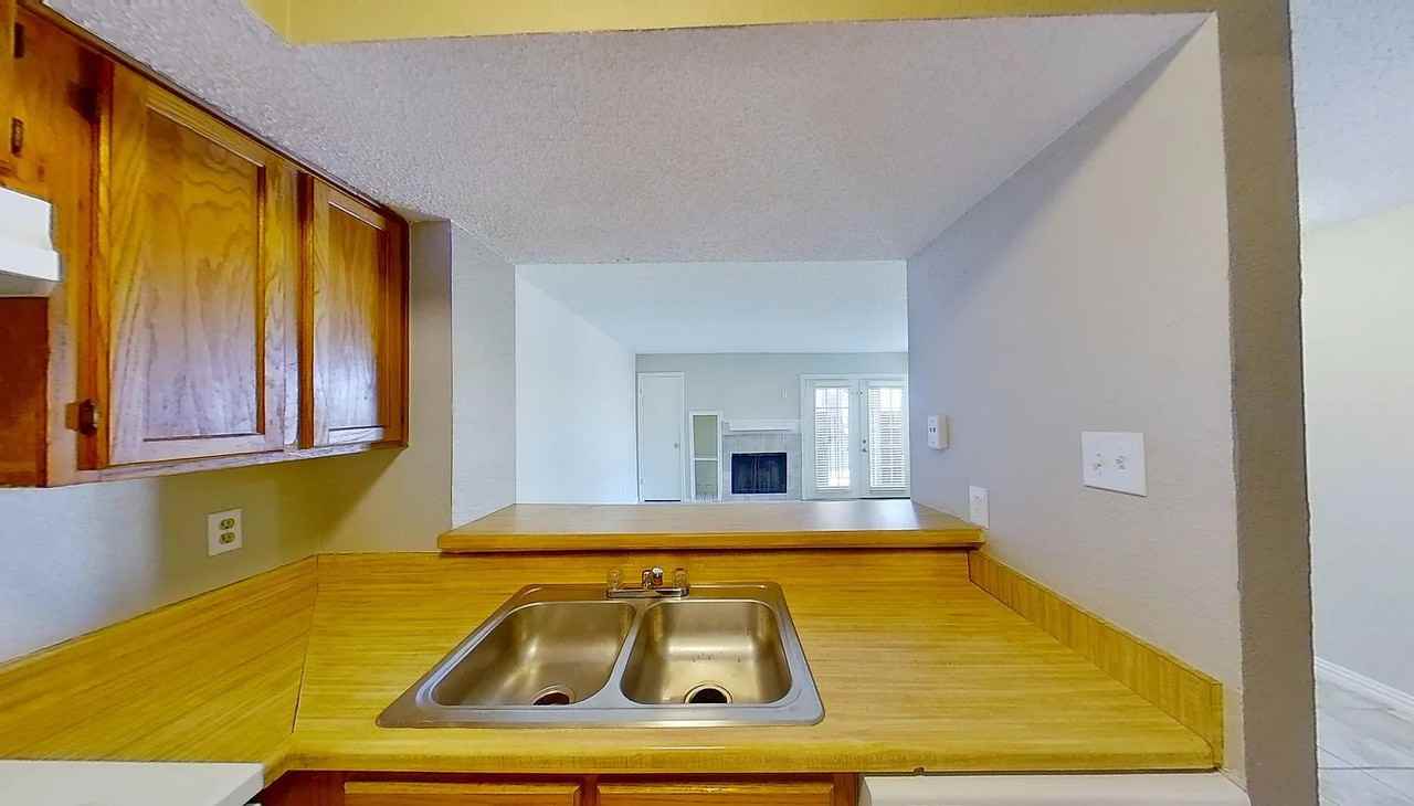 9803 Walnut St #102 - Photo 4 of 10