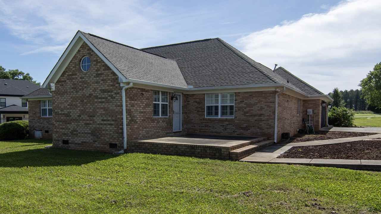 28 Summerwind Dr - Photo 4 of 50