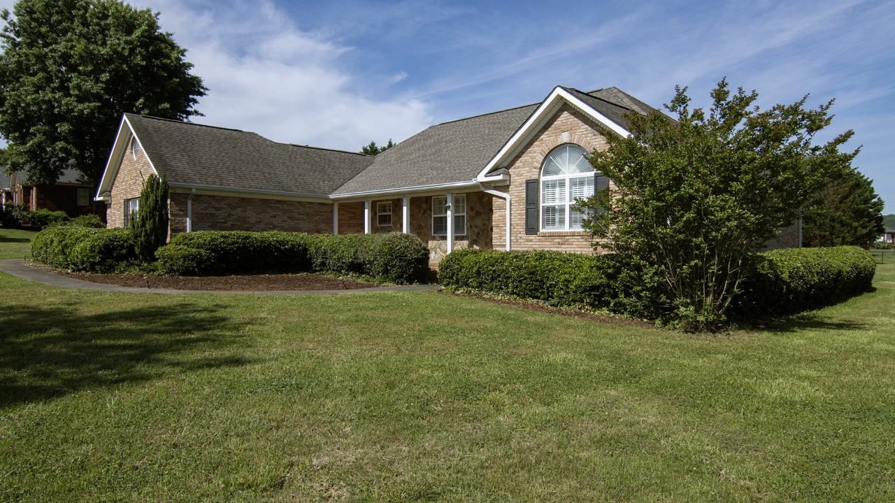 28 Summerwind Dr - Photo 5 of 50