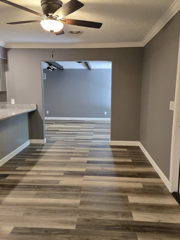 1700 E Mechanic St - Photo 5 of 42