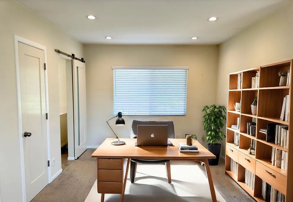 1731 Colby Ave #102 - Photo 4 of 6