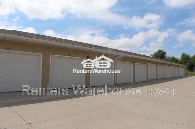 2000 Meadow Ct #402 - Photo 2 of 15