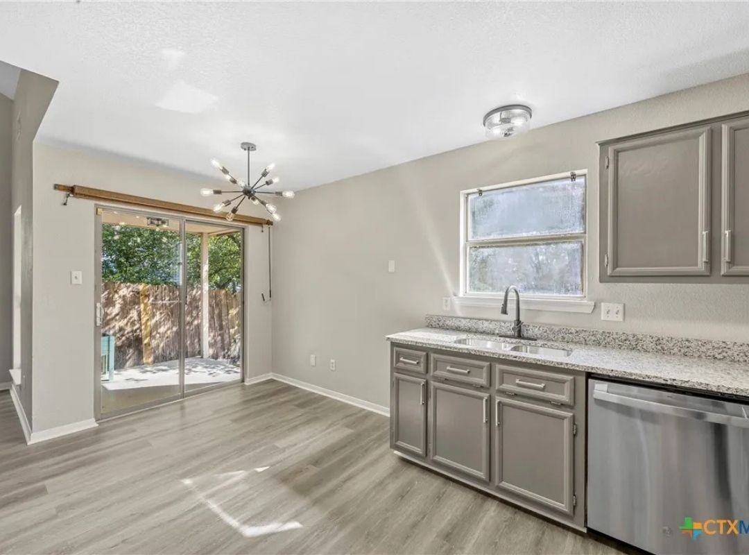 2602 Tortuga Ln - Photo 3 of 25