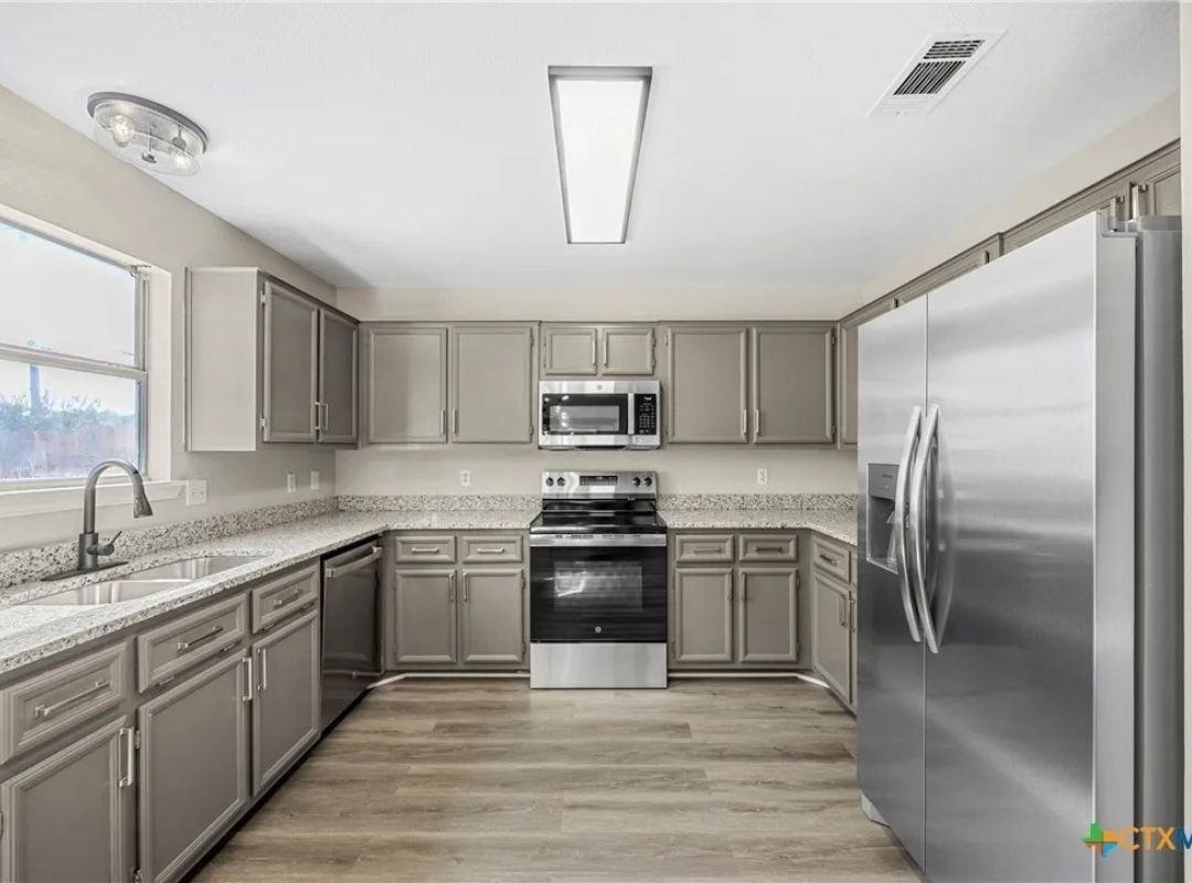 2602 Tortuga Ln - Photo 5 of 25